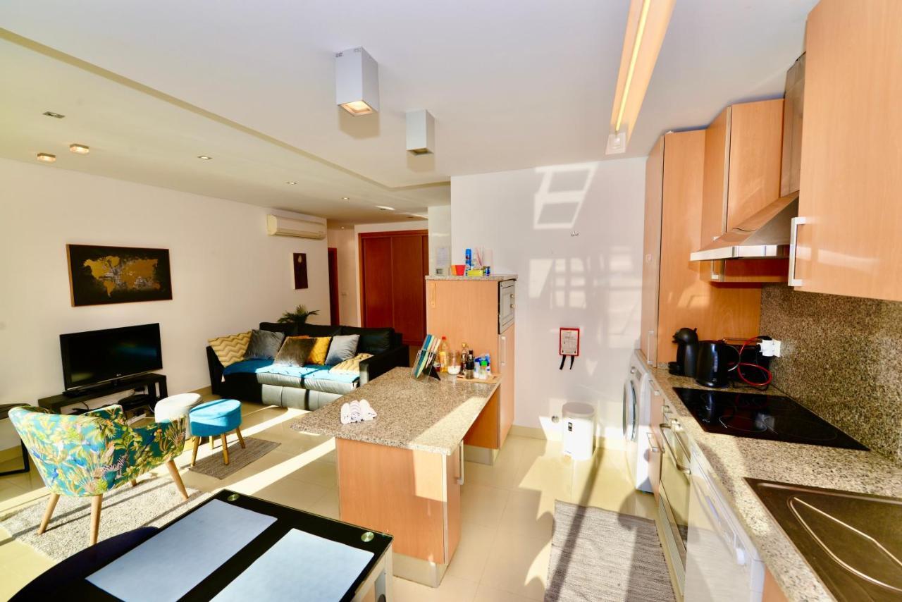 Silver - Apartment For 4 Guests 150M From Beach São Martinho do Porto Exterior photo
