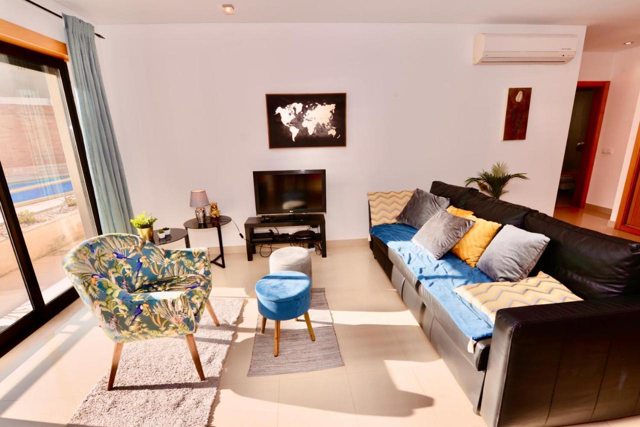 Silver - Apartment For 4 Guests 150M From Beach São Martinho do Porto Exterior photo